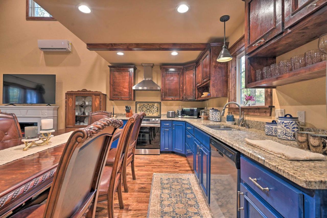 Tudor-Style Broken Bow Cottage With Hot Tub And Decks! Stephens Gap 외부 사진