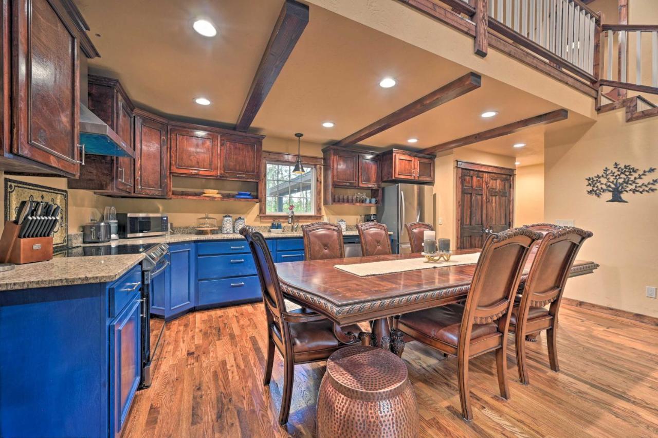 Tudor-Style Broken Bow Cottage With Hot Tub And Decks! Stephens Gap 외부 사진